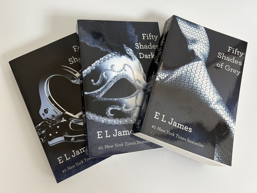 Shades grey trilogy set - 50,