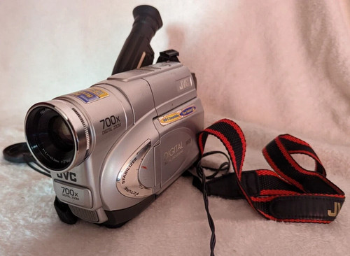 Jvc camera vhs accende - jvc, vhs-c