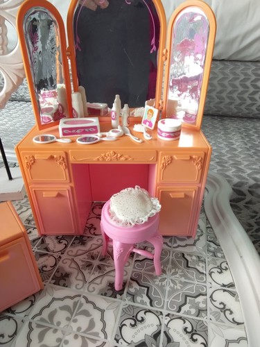 Vintage coiffeuse commode - vintage,