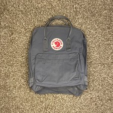 Zaino classico Fjallraven Kanken 23510 grigio scuro schiuma pad borsa a libro