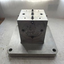 Blocco di fissaggio CNC in