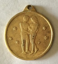 GEMELLI segno zodiacale. Medaglia Bronzo Dorato - Diam. mm.28.