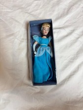 Cenerentola bambola in