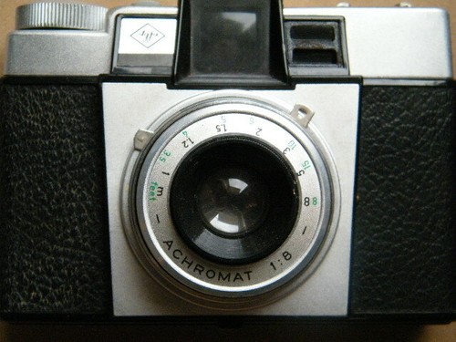 Macchina fotografica rullino - a,