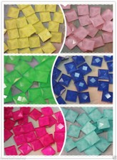 100pz strass in vetro quadrati piramide 1cm da incollare COLORI A SCELTA!
