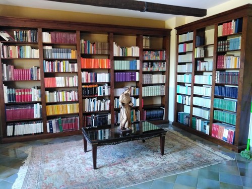 Bellissima libreria metri su - 4,