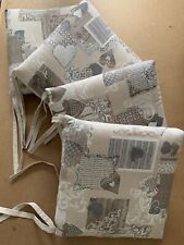 Set di 4 Cuscini copri sedia per cucina con fettucce, modello morbidone