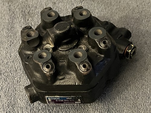 Distributore carburante volvo - carburante,