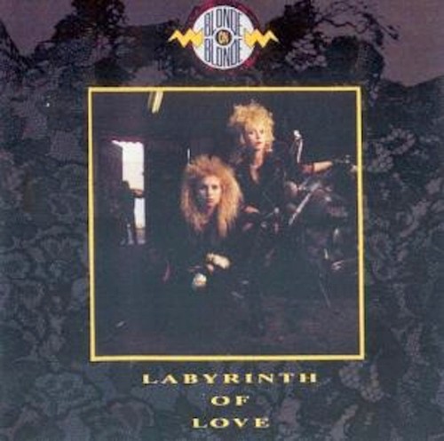 Blonde labyrinth - on,