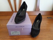 LELLA BALDI NERE n°36 pelle scamosciata con tacco,scatola originale. Usate.