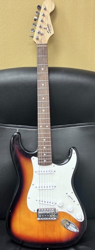 Squier bullet strat - squier,