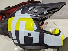 Casco sferico Husqvarna Bell