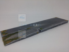 FERRMODEL 230 - Base per magazzino merci FS, con rampa. Scala H0