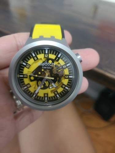 Questo orologio swatch - orologio, è
