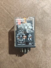 OMRON MKS3PI5AC230-239 RELE-3SPDT,10A/230VAC,UNDECALEPULSANTEDIPROVA