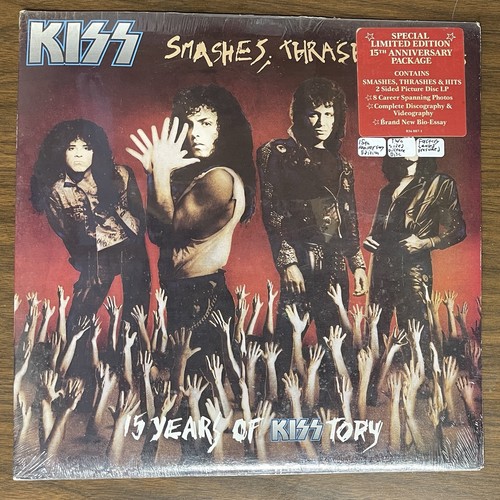 Kiss smashes thrashes - thrashes, hits