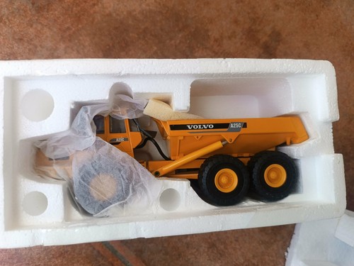 Dumper articolato pressofuso