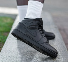 Nike Air Jordan 1 Mid scarpe