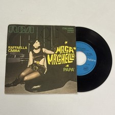 RAFFAELLA CARRA'  MAGA