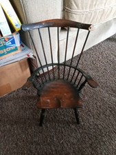 Sedia per bambola stile Windsor tutto legno 15 pollici vecchio negozio americano marrone scuro ala nera