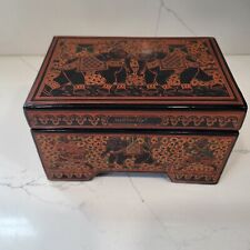 Antica scatola vintage con