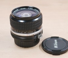 Nikon AiS 2,8/24mm ottime condizioni!