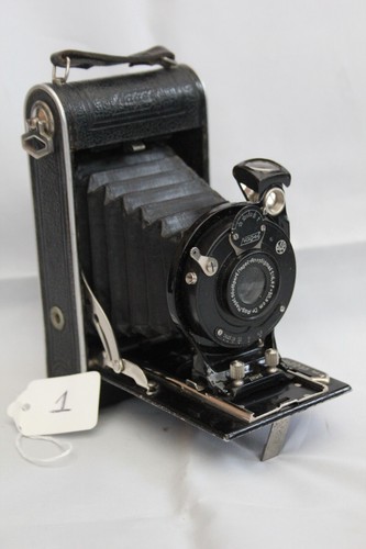 Macchina fotografica - , a