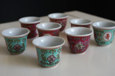 Set di 8 bicchierini cinesi per grappa in ceramica decorata