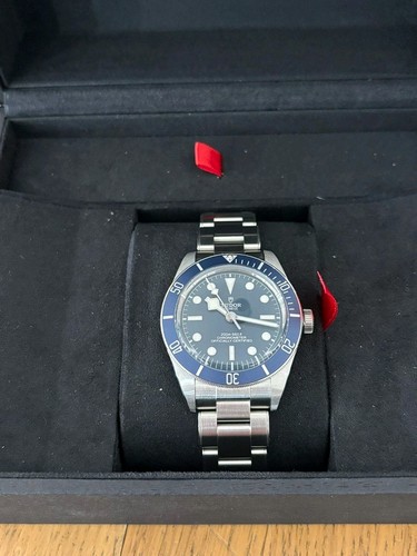 Tudor black bay fifty - black,