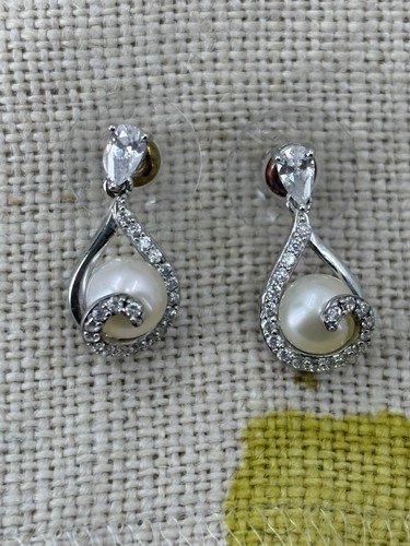 Orecchini goccia perle - , zirconi