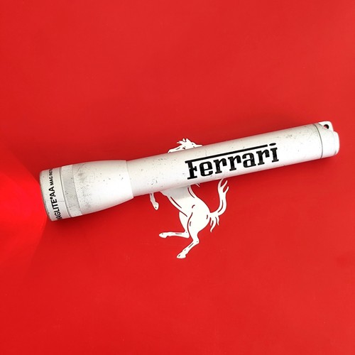 Lampe torche ferrari - lampe,
