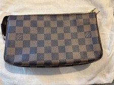 Louis Vuitton Pochette