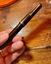 Vintage Fountain Pen OMAS Extra Pistone 557 "Tonda" Celluloide Nera 14 cm