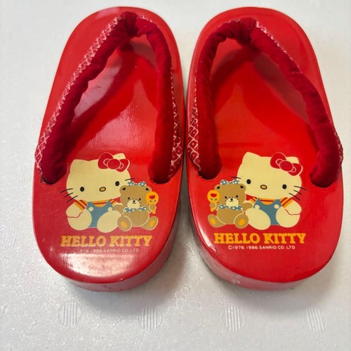 Showa 1976 1986 - 1976,1986], sandali