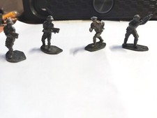 Lotto 4 Soldatini In metallo