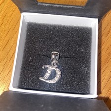 ciondolo lettera D da