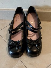 Scarpa con tacco alto