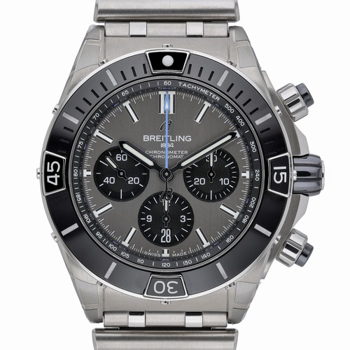Breitling super chronomat b01 - breitling,