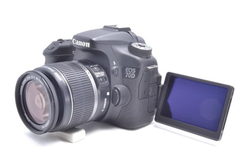 Kit fotocamera reflex digitale
