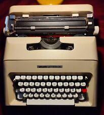 OLIVETTI LETTERA 35 Macchina da scrivere  con custodia rigida 