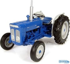 Universal Hobbies Fordson Super Dexta New Performance 2900