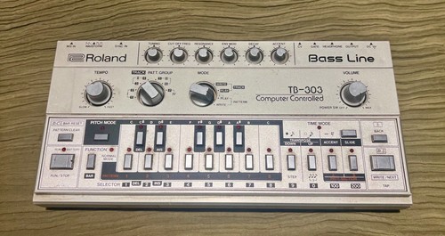 Roland 303 bassline 1981 - tb-303,