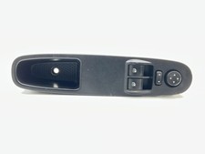 PULSANTIERA ANTERIORE SINISTRA PER FIAT Punto EVO 735500051 (09>12)