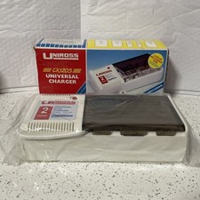 Caricabatteria universale Uniross CX1205 2 ore di carica aperto mai usato