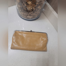HOBO Leather Supple clutch
