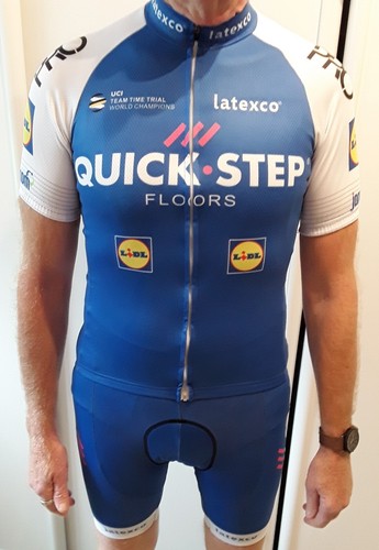 Ensemble cycliste maillot - maillot, et