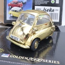 Revell 1:18 Golden 2000 Serie