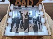 Blondie against the odds - against,