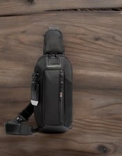 Borsa a tracolla TUMI ALPHA