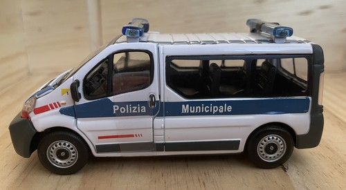 Cararama renault traffic - 1/43,